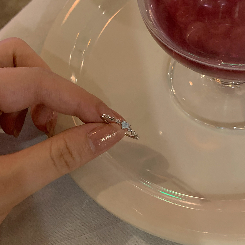 Women's Pearl Zircon Ring 1