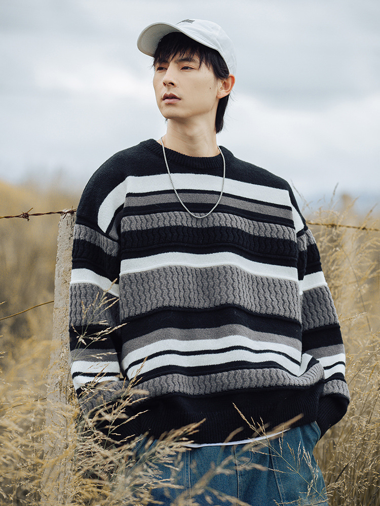 Sweater Image 6