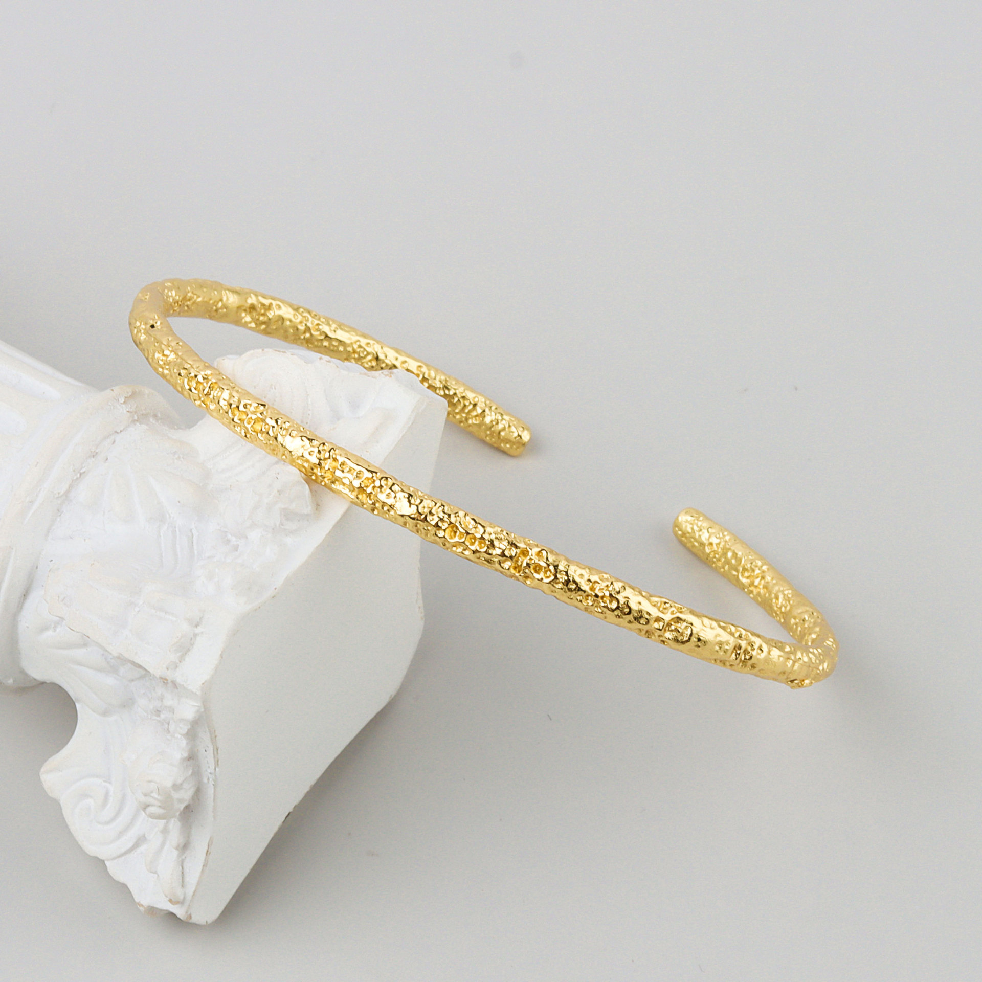 Women's Fashion Simple And Irregular Bracelet - Image 5