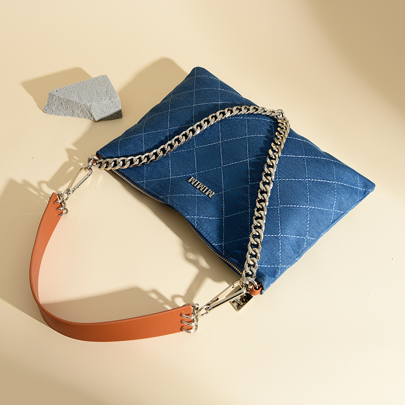 Oxford Cloth Tote Image 4