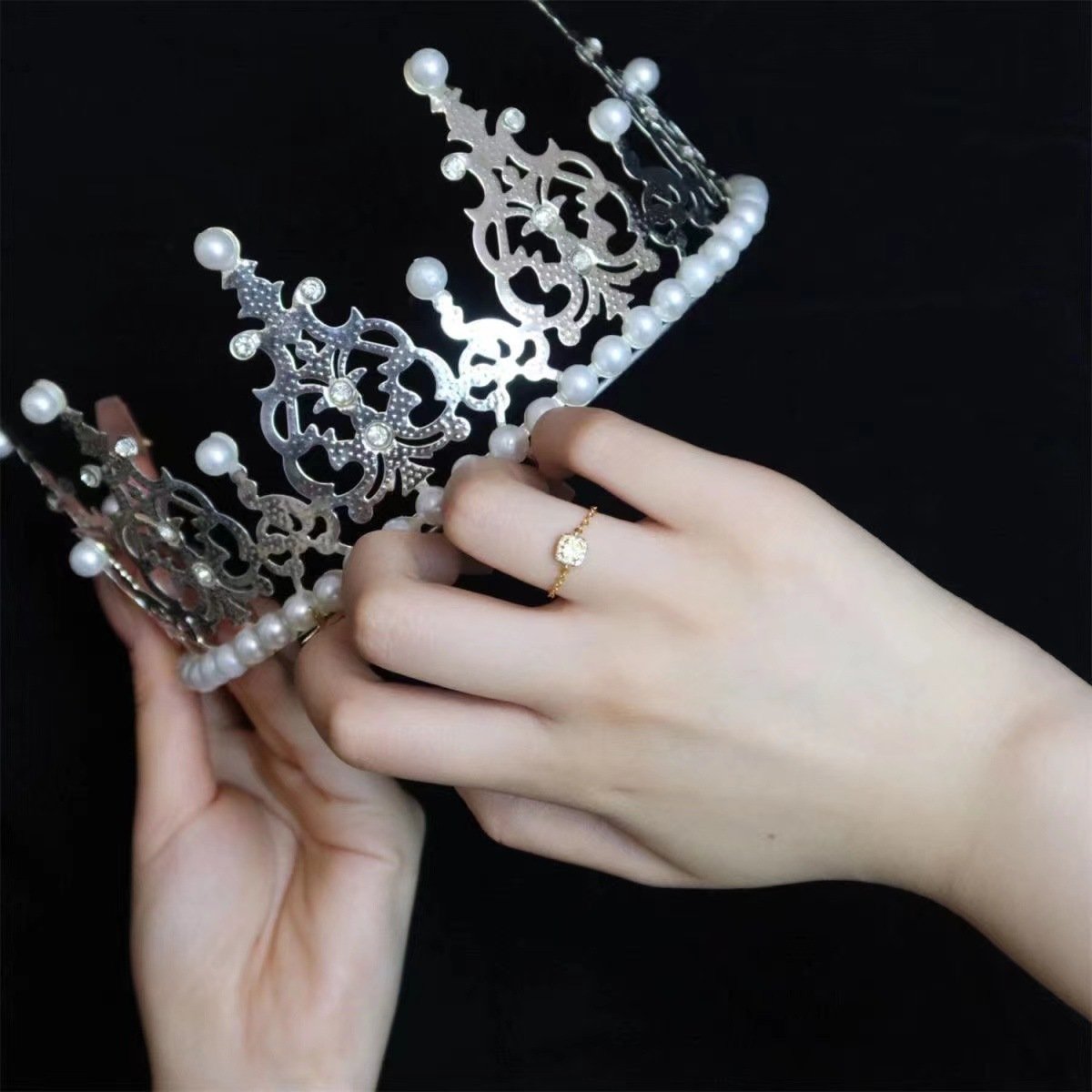 Women's Fashion Simple Small Yellow Diamond Soft Chain Ring Image 2