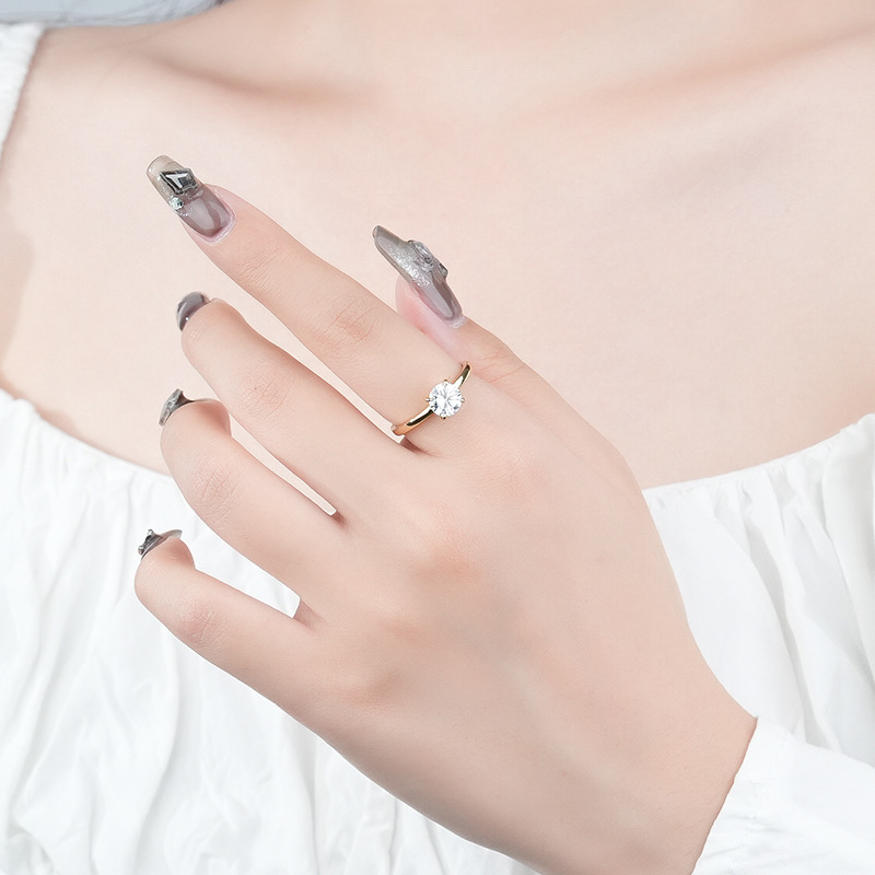 Moissanite Ring Image 6