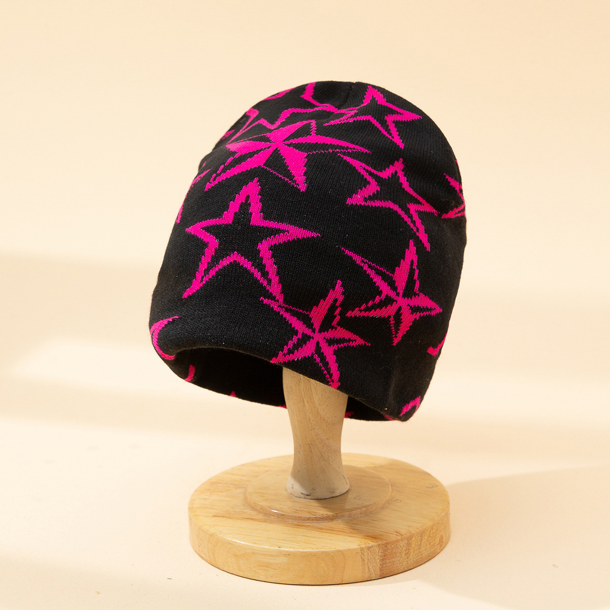 Black Rose Red Star Knitted Hat