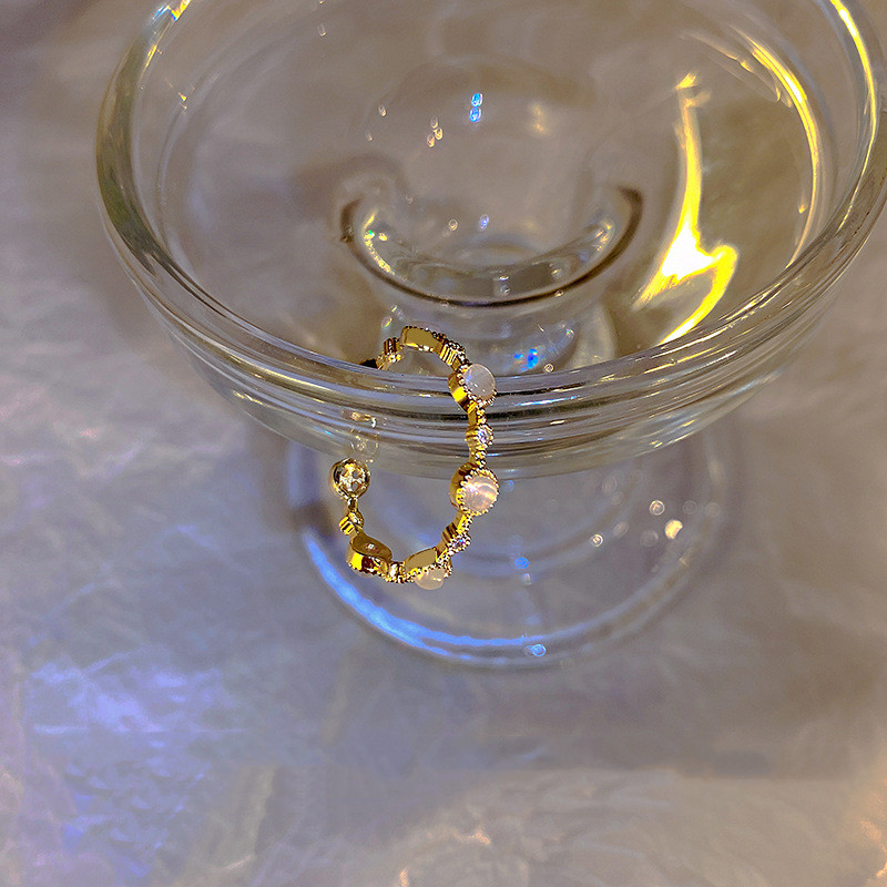 Women's Pearl Zircon Ring 11