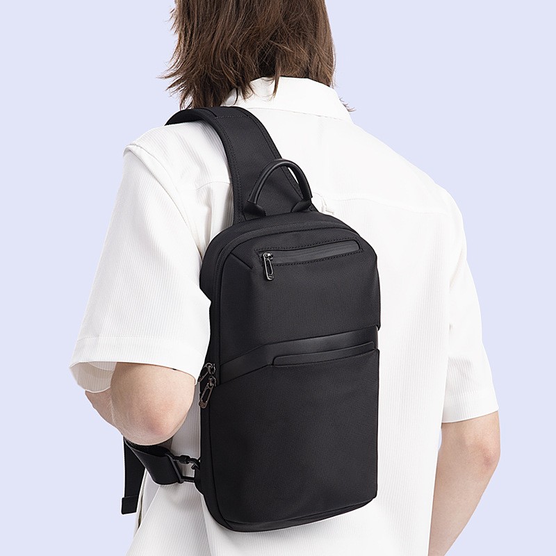 Men's Messenger Bag Image 6