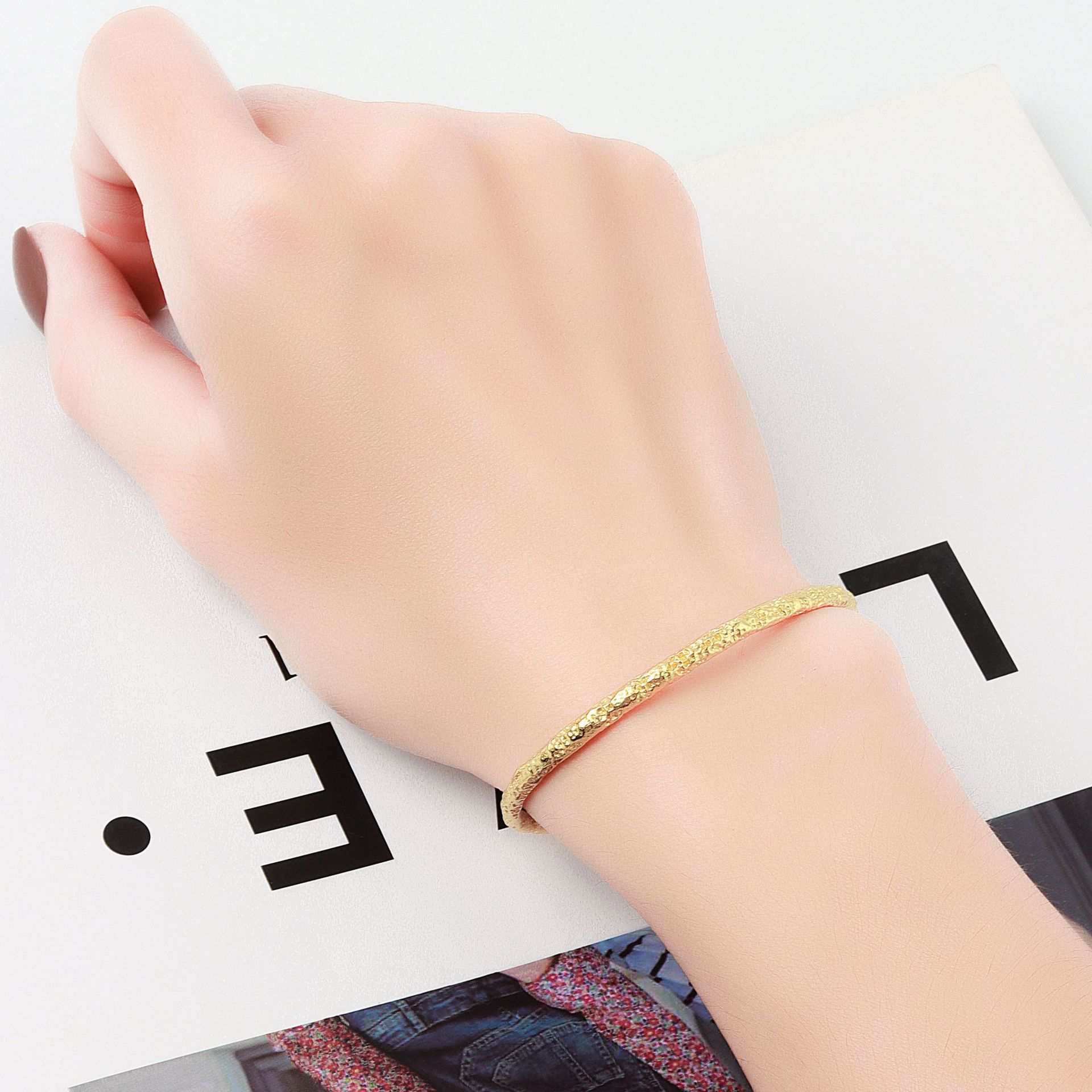 Women's Fashion Simple And Irregular Bracelet - Image 6